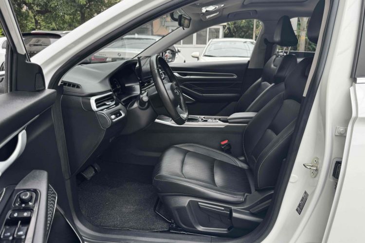 吉利汽车 帝豪 2023款 第4代冠军版 1.5L CVT尊贵型中控内饰7002