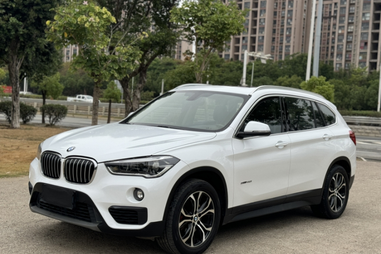 宝马X1 2018款 sDrive20Li 领先型车身外观1