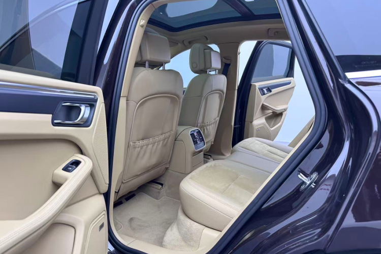 保时捷 2014款 Macan 2.0T中控内饰7003