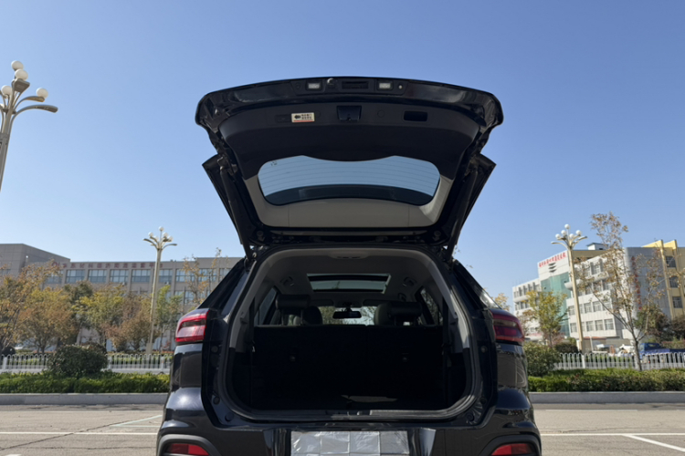 奇瑞 瑞虎8 2020款 改款 290TGDI 自动精英版中控内饰7001