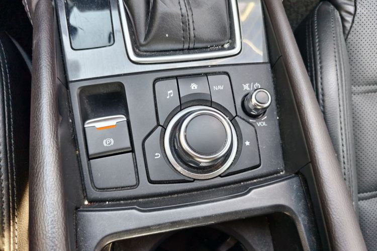 马自达 阿特兹 2018款 2.0L 蓝天豪华版 国V中控内饰7004