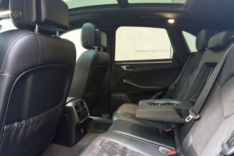 保时捷 2018款 Macan 2.0T中控内饰7003