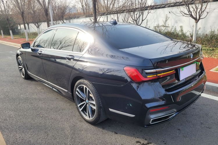 宝马7系 2021款 730Li M运动套装车身外观6006