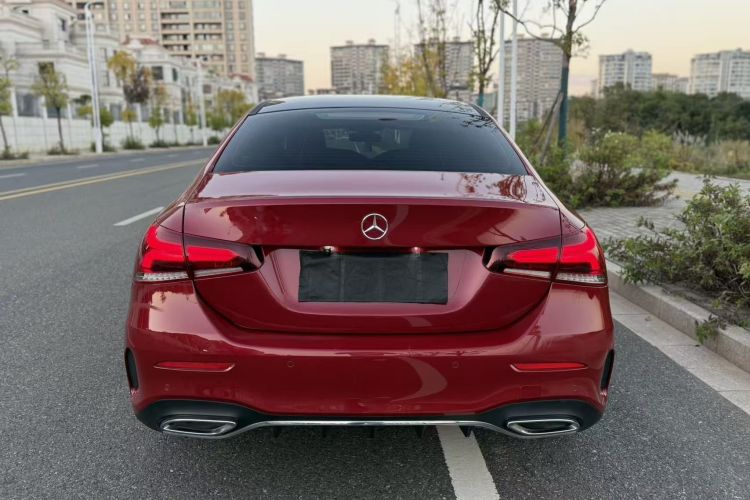 奔驰A级 2020款 改款 A 200 L 运动轿车时尚型车身外观6008