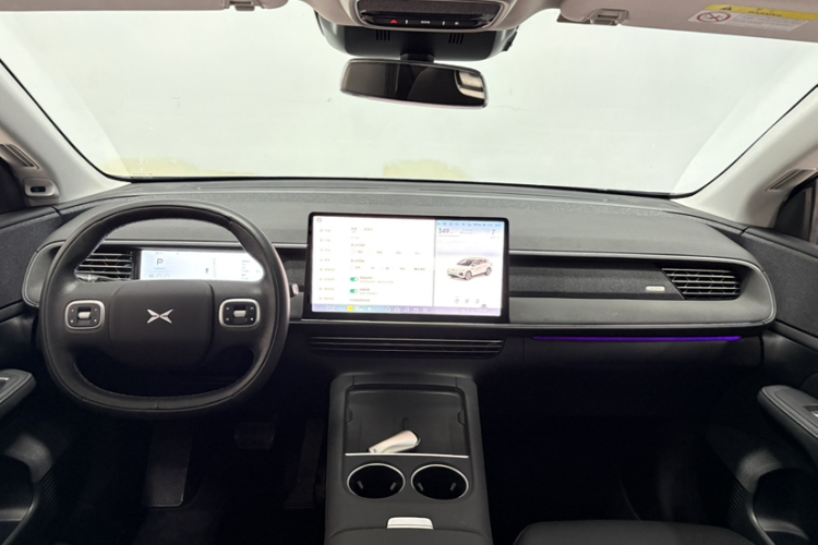 小鹏G6 2023款 755 超长续航 Max中控内饰7003