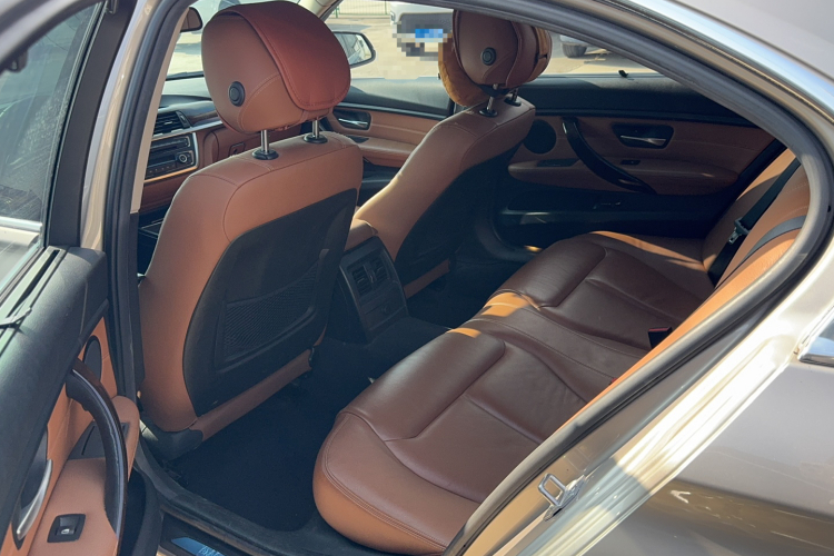 宝马3系 2015款 320Li 豪华设计套装中控内饰7001