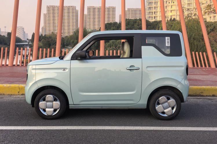吉利银河 2024款 熊猫mini 200km 耐力熊车身外观6002