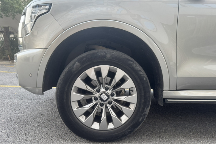 坦克500 2022款 3.0T 运动版 造境型 5座车身外观6008