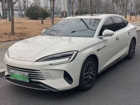 比亚迪 海豹07 DM-i 2025款 DM-i 1.5L 125km 豪华型