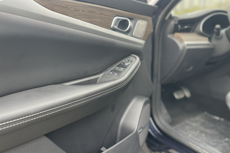 创维汽车 创维EV6 2023款 超充版中控内饰7008