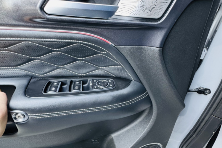 坦克300 2021款 越野版 2.0T 挑战者中控内饰7002