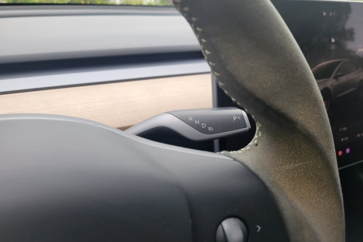 特斯拉 Model 3 2022款 Performance高性能全轮驱动版局部细节18