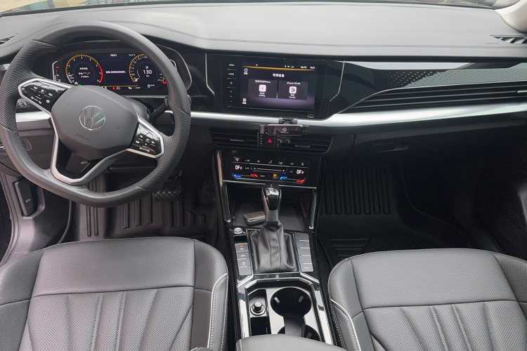 大众 帕萨特 2024款 330TSI 精英版中控内饰7005