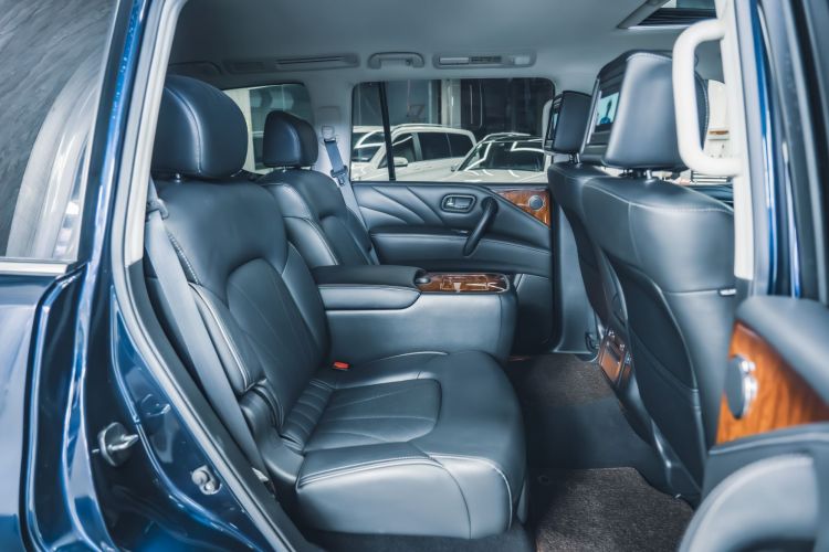 英菲尼迪QX80 2016款 5.6L 4WD中控内饰7011