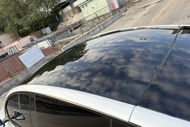 特斯拉 Model Y 2021款 标准续航后驱版局部细节57