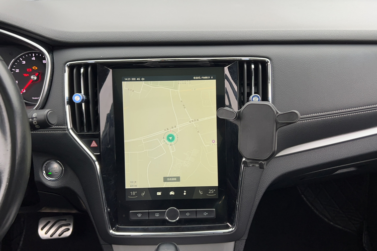 荣威RX5 2016款 20T 两驱自动互联网智享版中控内饰7010