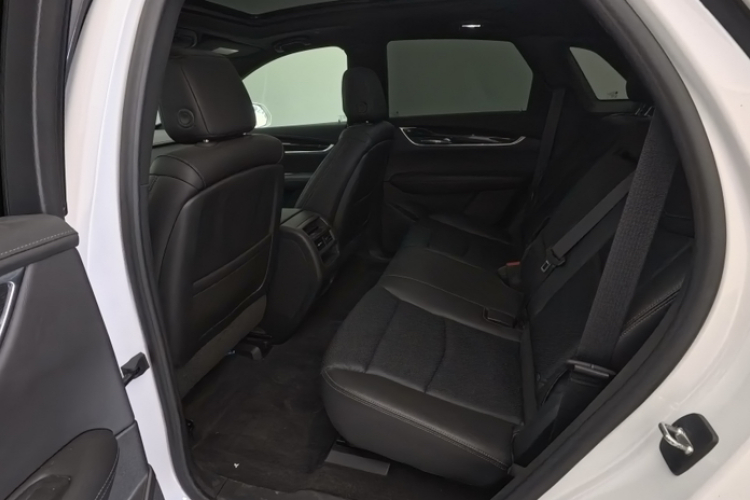 凯迪拉克XT5 2021款 28T 豪华型中控内饰7002