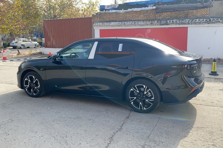 领克07 2026款 126长续航 Ultra车身外观6005