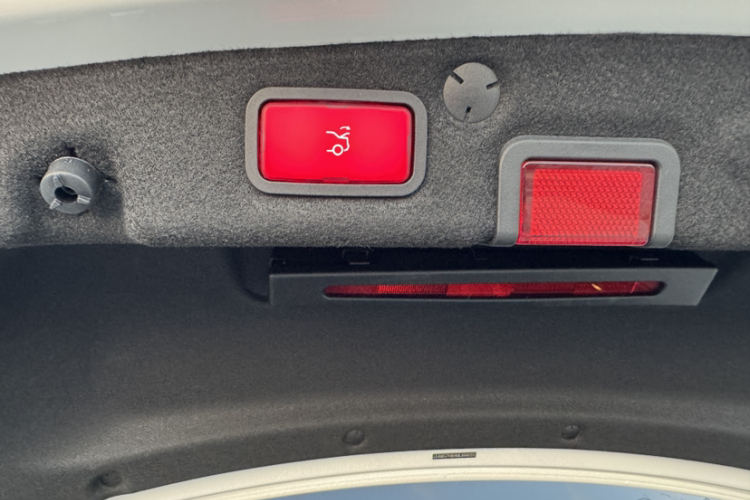 奔驰C级 2021款 C 260 L 运动星耀臻藏版车身外观6002