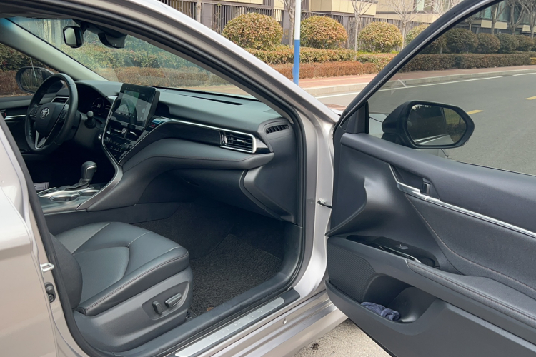 丰田 凯美瑞 2021款 2.5G 豪华版中控内饰7006