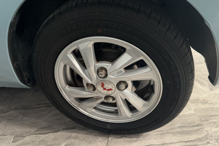 五菱汽车 宏光MINIEV 2020款 悦享款 磷酸铁锂局部细节9002