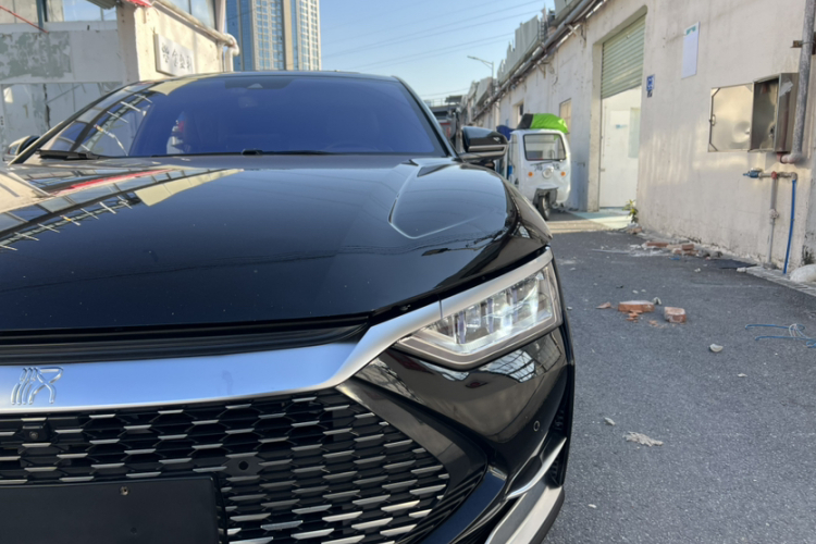 比亚迪 汉 2020款 DM 四驱性能版尊贵型局部细节36