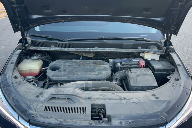 比亚迪 宋MAX 2021款 升级版 1.5T 自动旗舰型 6座局部细节9014