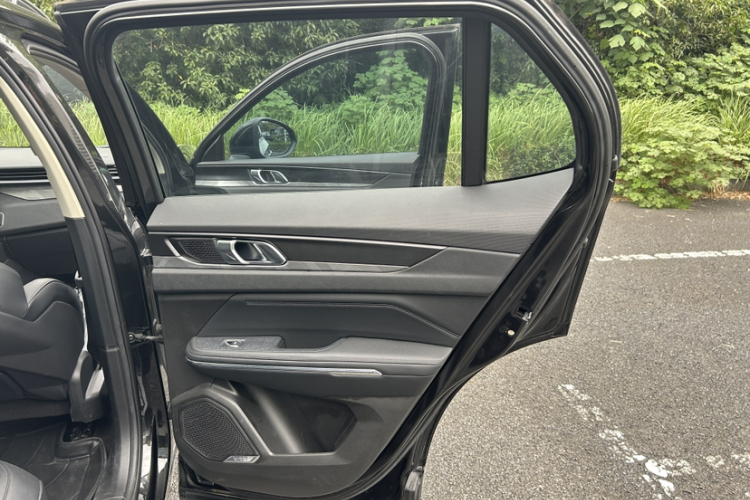 领克01 2021款 2.0TD 两驱型Pro中控内饰7002