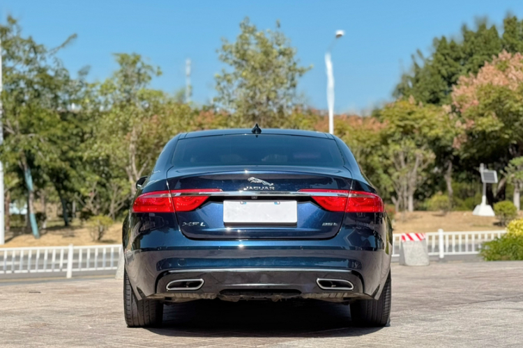 捷豹XFL 2018款 XFL 2.0T 250PS 豪华版车身外观6001