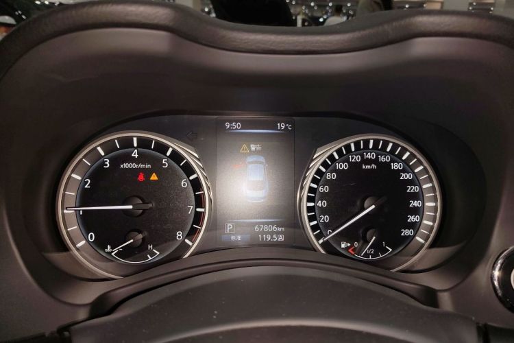 英菲尼迪Q50L 2018款 2.0T 舒适版 国VI中控内饰15
