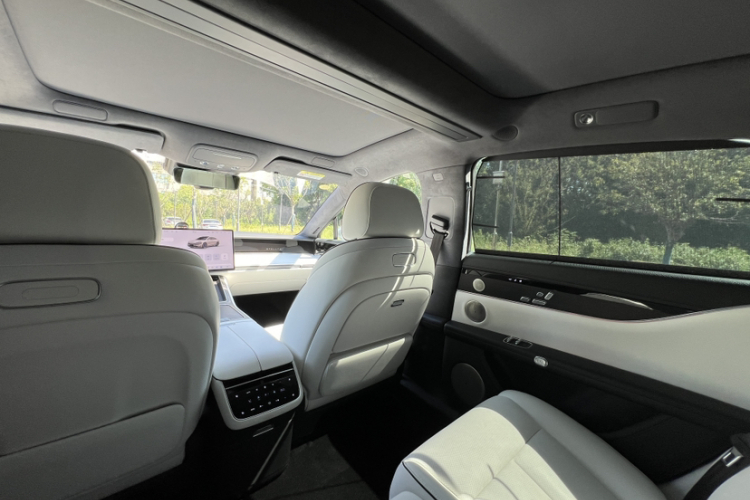 鸿蒙智行 享界S9 2024款 纯电 Ultra 四驱旗舰版中控内饰7008