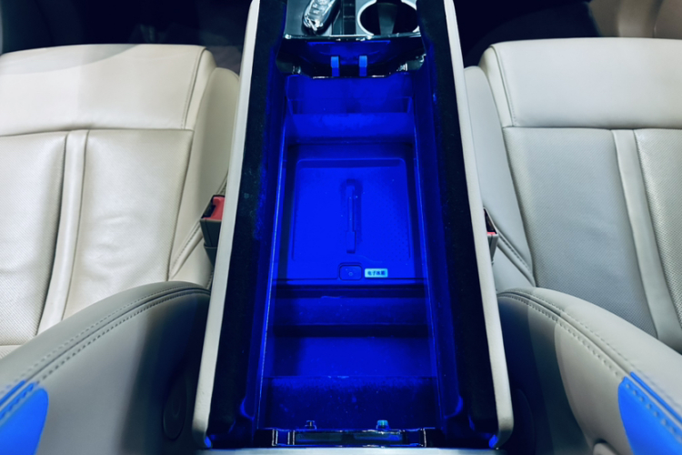 别克GL8 2021款 ES陆尊 653T 豪华型中控内饰7013