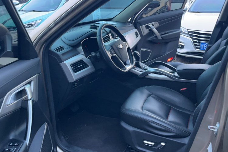 吉利汽车 博越 2018款 1.8TD 自动两驱智联型4G互联版中控内饰7001