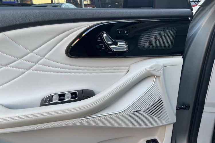 星途瑶光 2023款 400T 四驱奢享版中控内饰7002