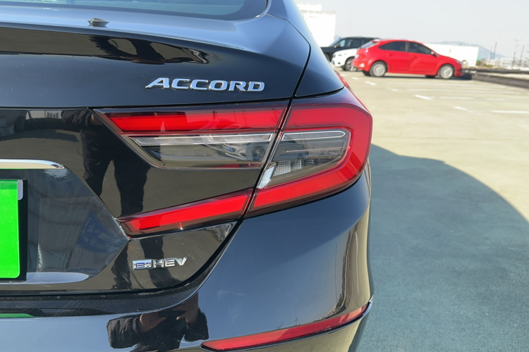 本田 雅阁 2022款 锐·混动 2.0L 锐领版车身外观6002