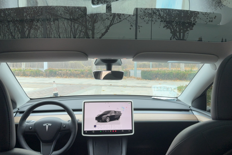 特斯拉 Model Y 2023款 后轮驱动版局部细节22