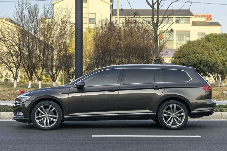 大众 蔚揽 2017款 380TSI 两驱畅行版车身外观6004