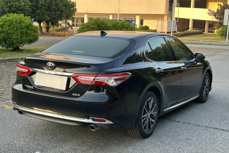 丰田 凯美瑞 2023款 2.5G 豪华版车身外观6005