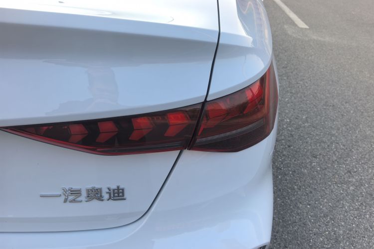 奥迪A3 2025款 A3L Limousine 35TFSI 飞驰尊享型车身外观6011