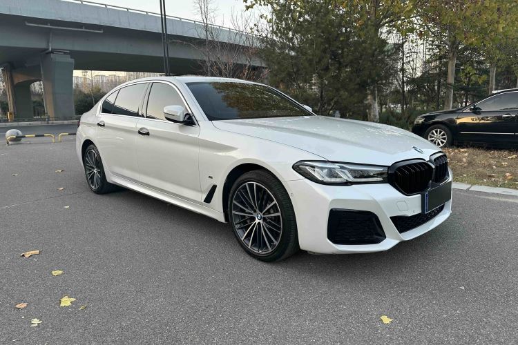 宝马5系 2022款 改款 530Li 领先型 M运动套装车身外观6006