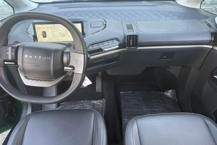 宝骏KiWi EV 2022款 设计师轻享版 三元锂中控内饰7008