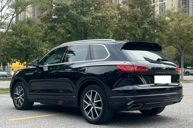 大众 途锐 2020款 3.0TSI 锐享版 国VI车身外观6006