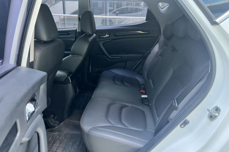 江汽集团 瑞风S3 2017款 1.5L 手动豪华智能型中控内饰7002