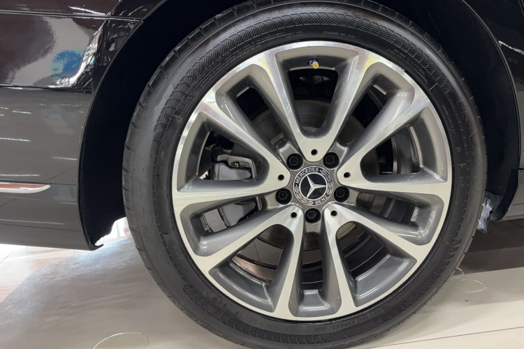 奔驰E级 2017款 E 300 L 豪华型车身外观6008