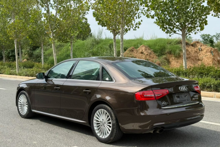 奥迪A4L 2015款 35 TFSI 自动舒适型车身外观6001