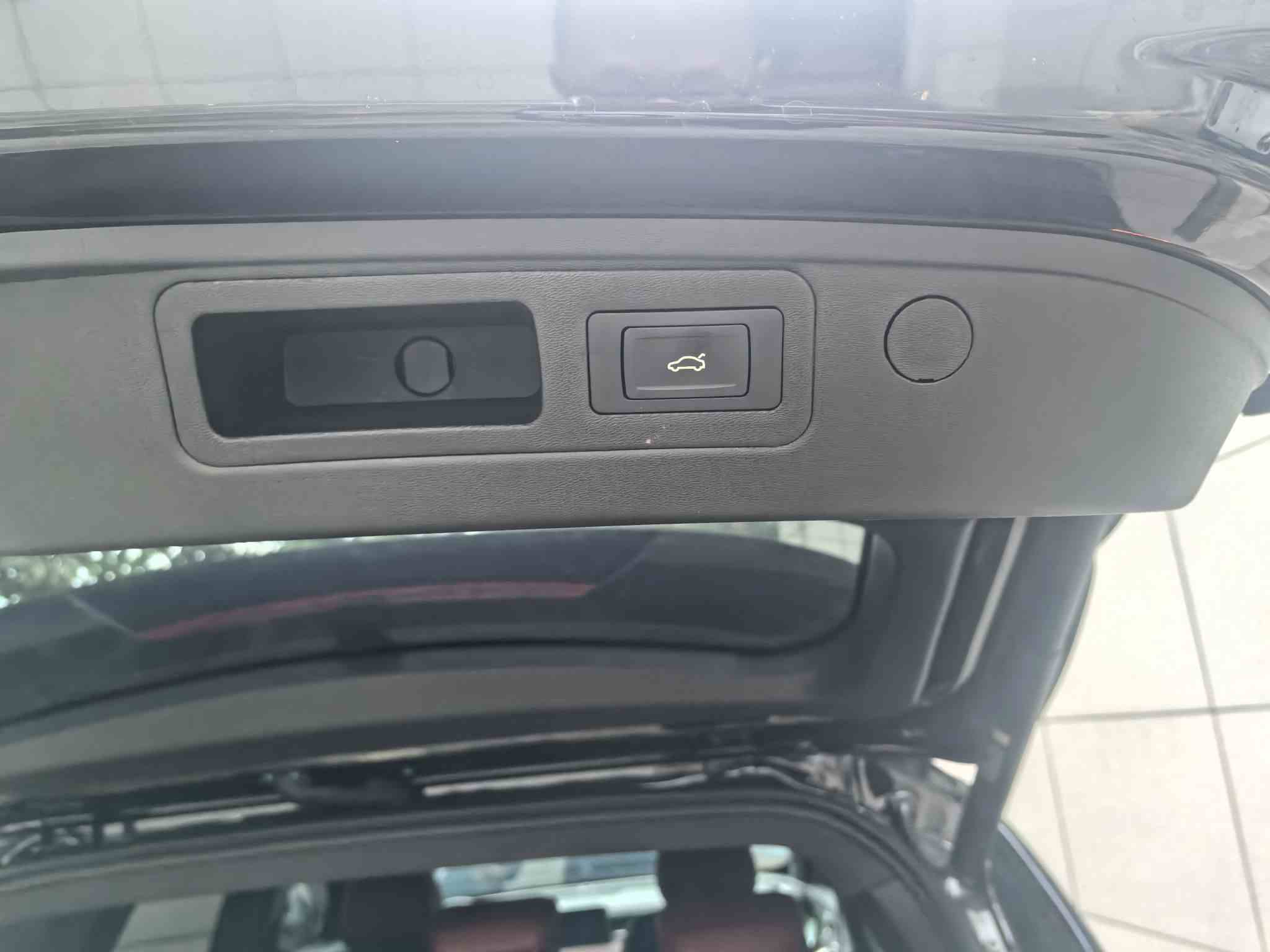 捷途X70 PLUS 2025款 冠军版 1.5T DCT冠军MAX 5座(5)