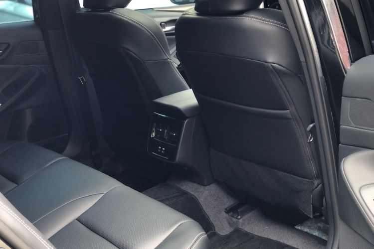 丰田 亚洲龙 2024款 2.0L 进取版中控内饰7003