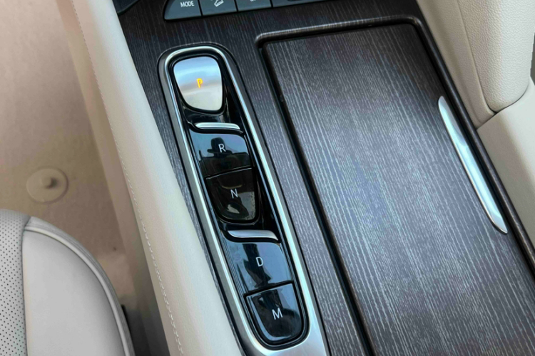 别克 昂科旗 2022款 652T 四驱Avenir艾维亚 6座局部细节18