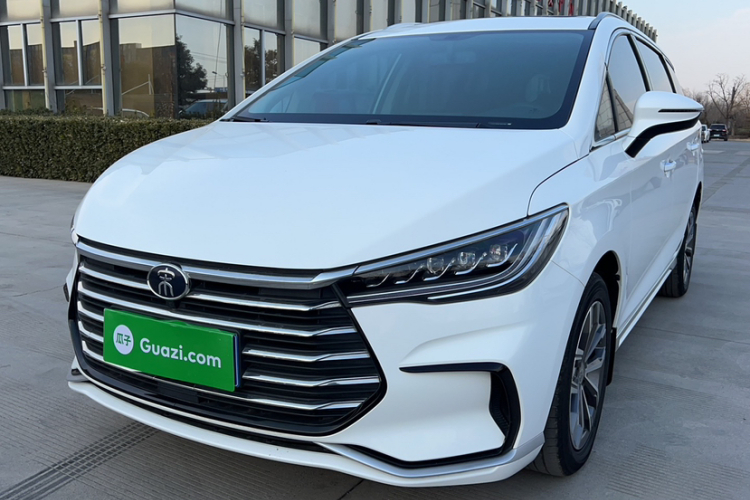 比亚迪 宋MAX 2021款 升级版 1.5T 自动豪华型 6座车身外观1