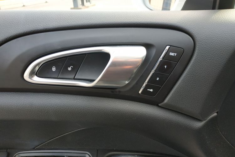 保时捷 2016款 Cayenne 3.0T局部细节9004